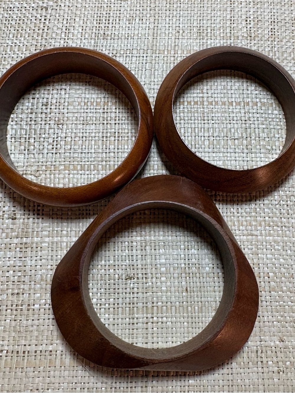 Vintage Carved Wooden Bangle Bracelet Set of 3 Brown Boho Statement Bangles - Picture 2 of 6